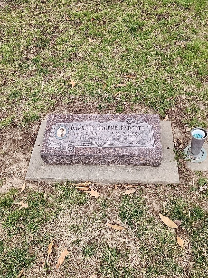 Darrell Eugene Padgett's grave. Photo 1