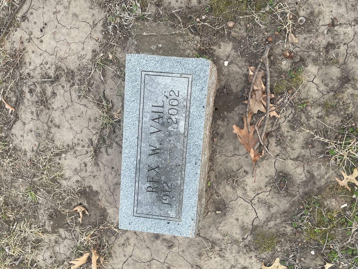 Rex W. Vail's grave. Photo 1