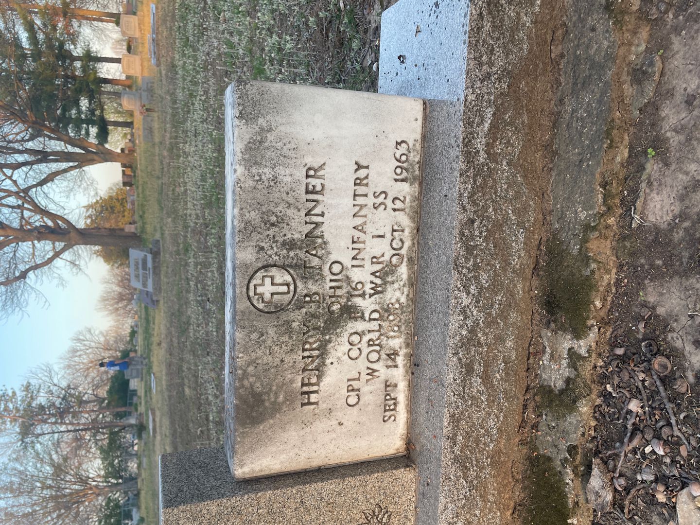 Leota L. Tanner's grave. Photo 1