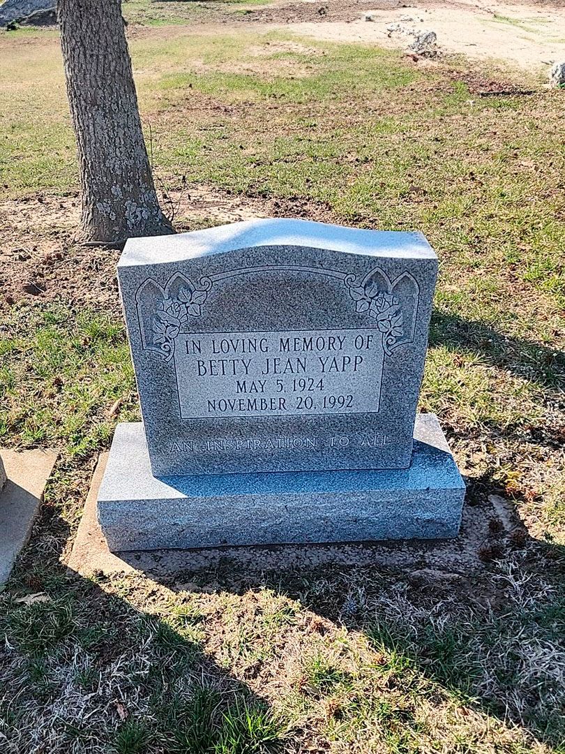 Betty Jean Yapp's grave. Photo 1