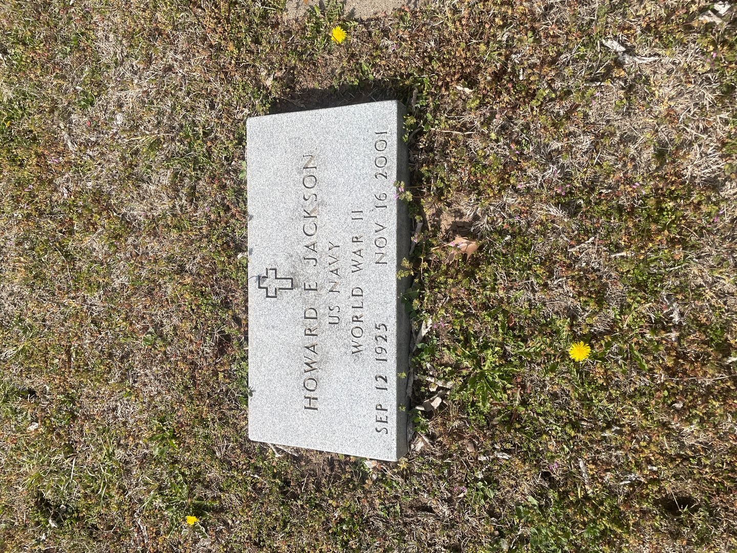 Howard E. Jackson's grave. Photo 1