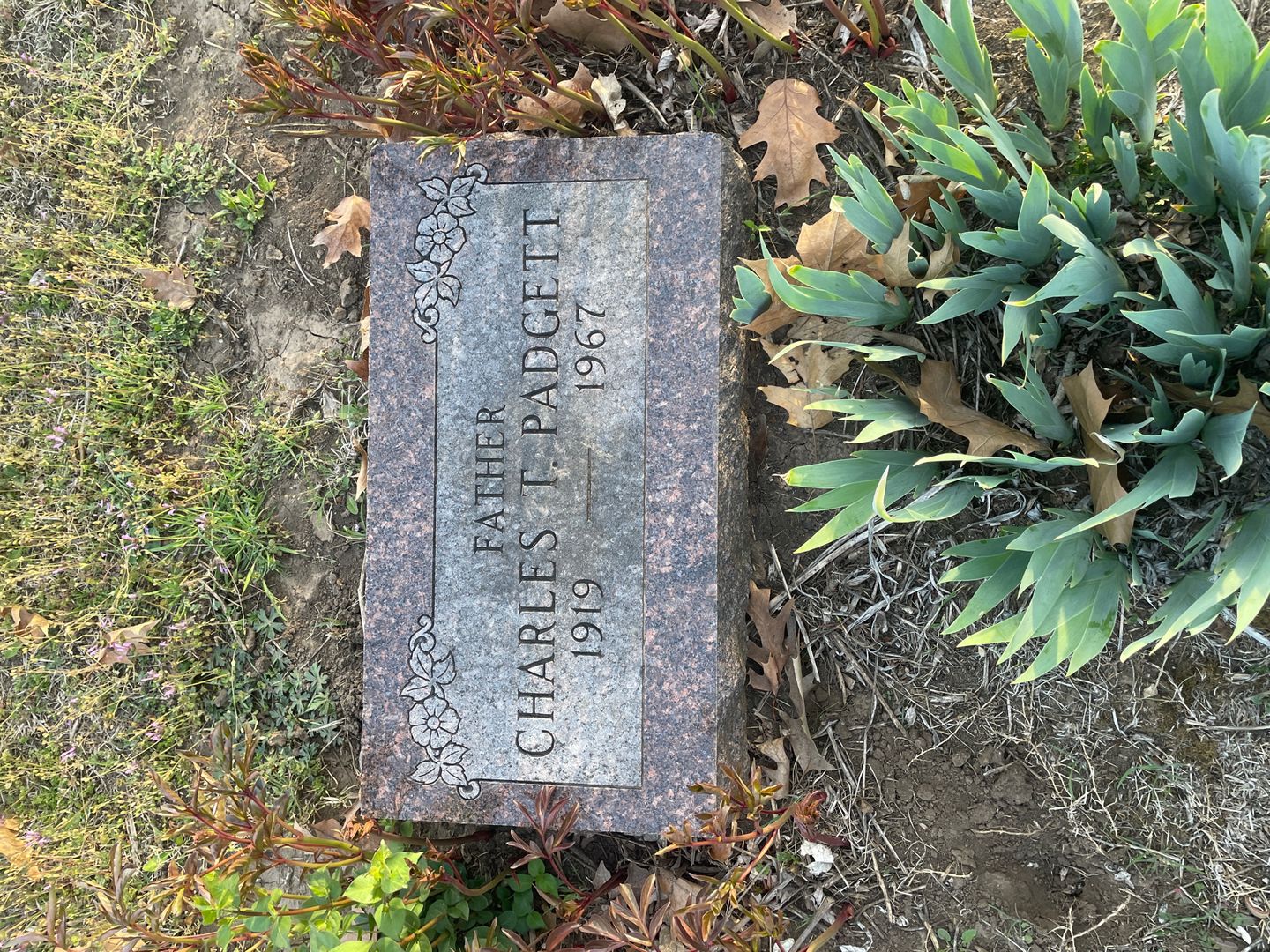 Charles T. Padgett's grave. Photo 1