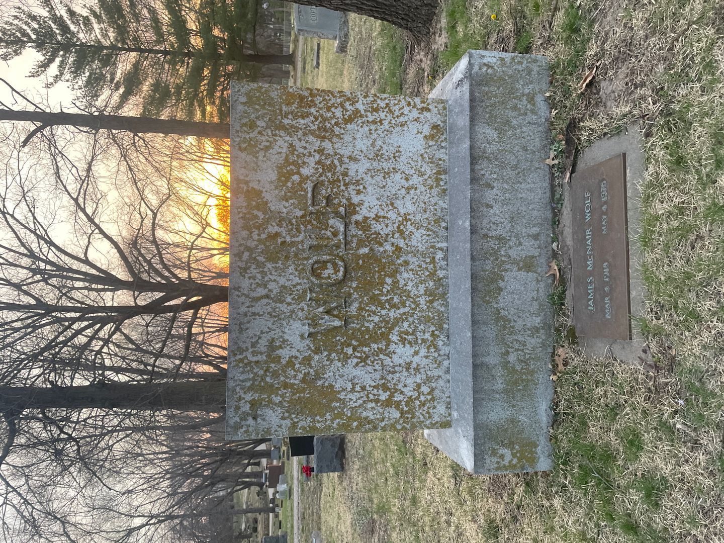 Ruth Ann Wolf's grave. Photo 1
