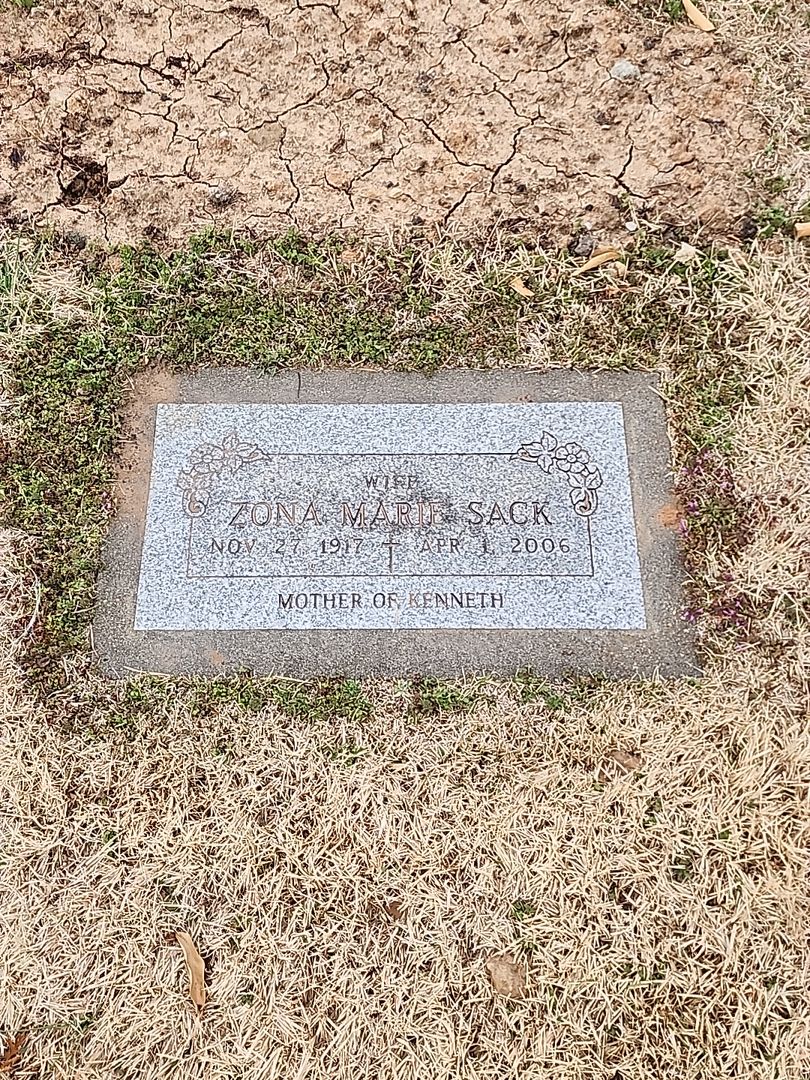 Zona Marie Sack's grave. Photo 1
