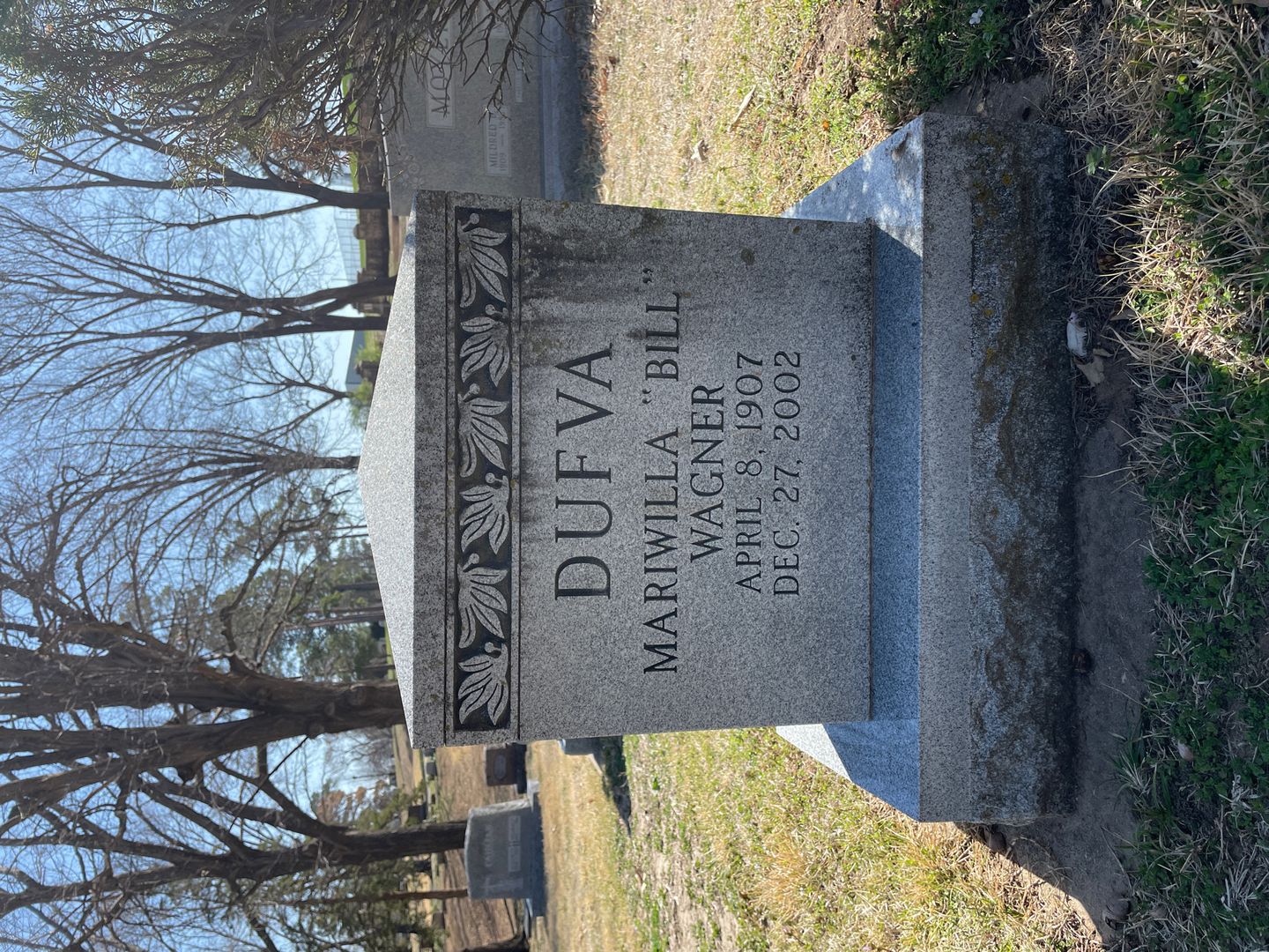 Mariwilla "Bill" Wagner Dufva's grave. Photo 1